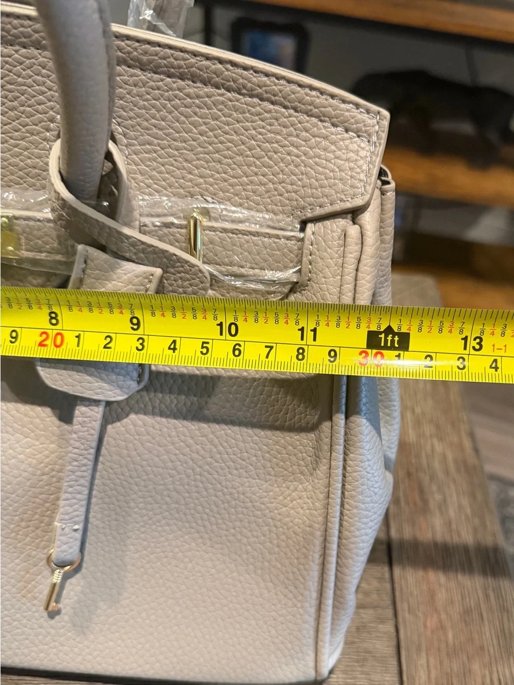 Classic Ladies Satchel in light gray